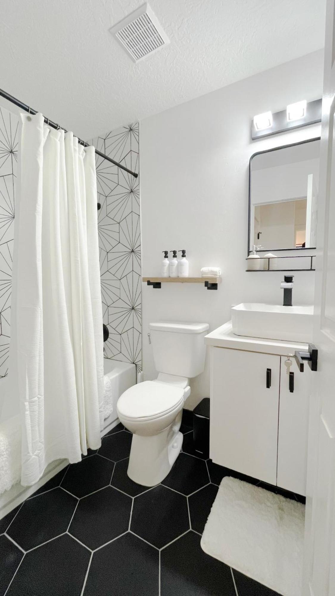 Private Room With Shared Spaces In Fully Equipped Lehi Home Ngoại thất bức ảnh